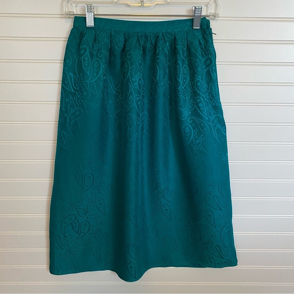 Vintage Maggy London 100% silk skirt